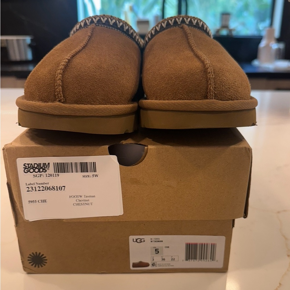 Brand new Tasman Ugg slippers.